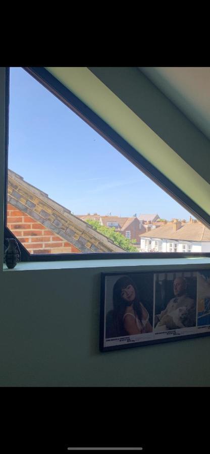 Southsea Royale James Bond 3 Bed Cool Penthouse, Seafront Parking ポーツマス エクステリア 写真