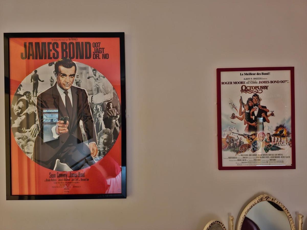 Southsea Royale James Bond 3 Bed Cool Penthouse, Seafront Parking ポーツマス エクステリア 写真