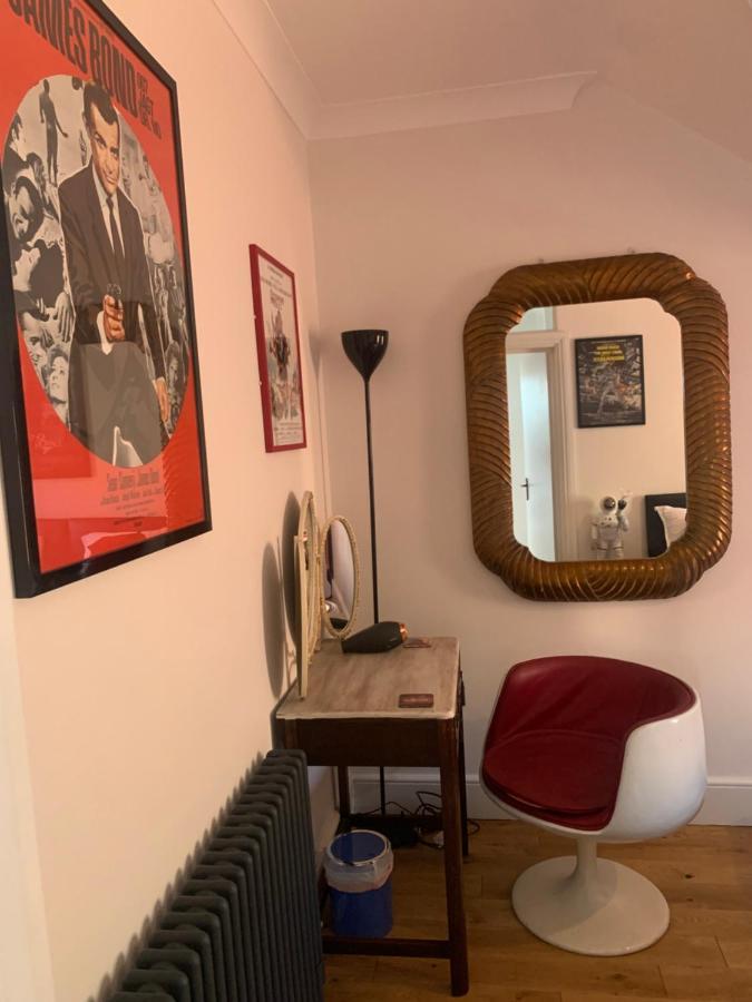 Southsea Royale James Bond 3 Bed Cool Penthouse, Seafront Parking ポーツマス エクステリア 写真